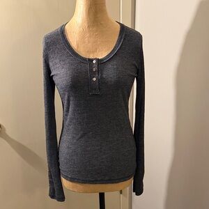 LA MIEL Dark Gray Long Sleeve Henley Top